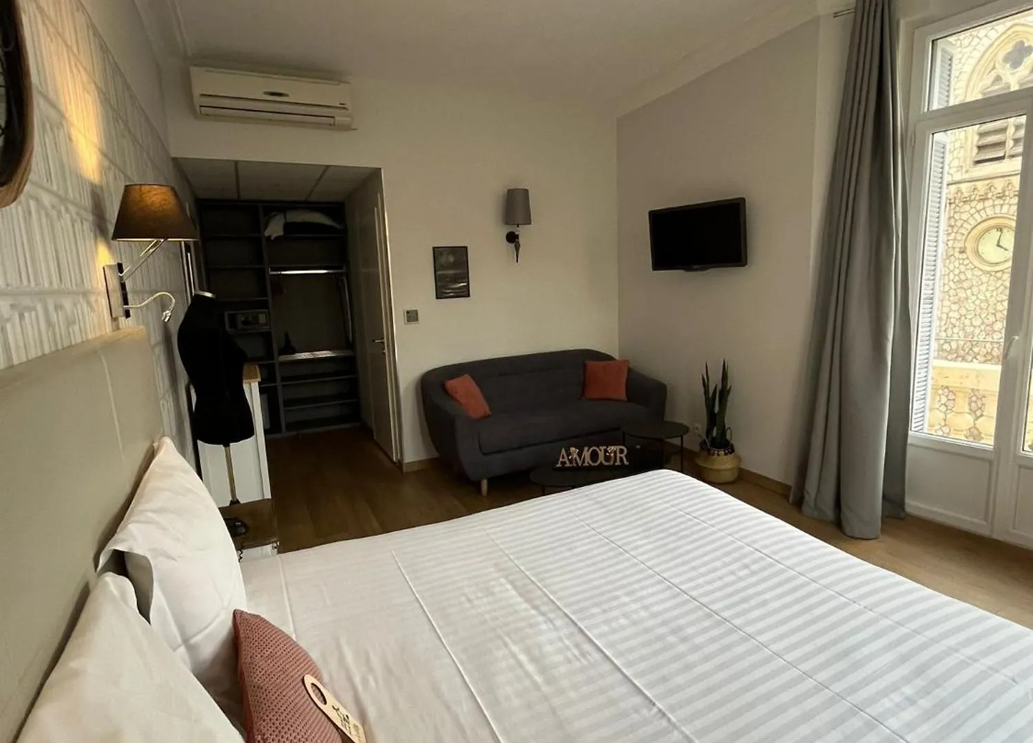 Hotel La Villa Nice Victor Hugo 3*,