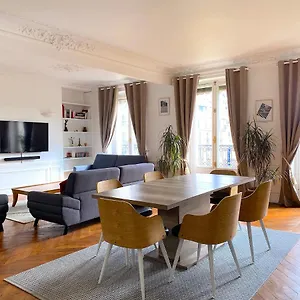  Apartment Marvellous Sunbathed 3br At The Heart Of France