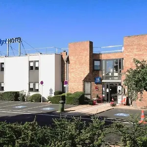 Hotel Ibis Budget Ferrand - Le Brezet - Aeroport
