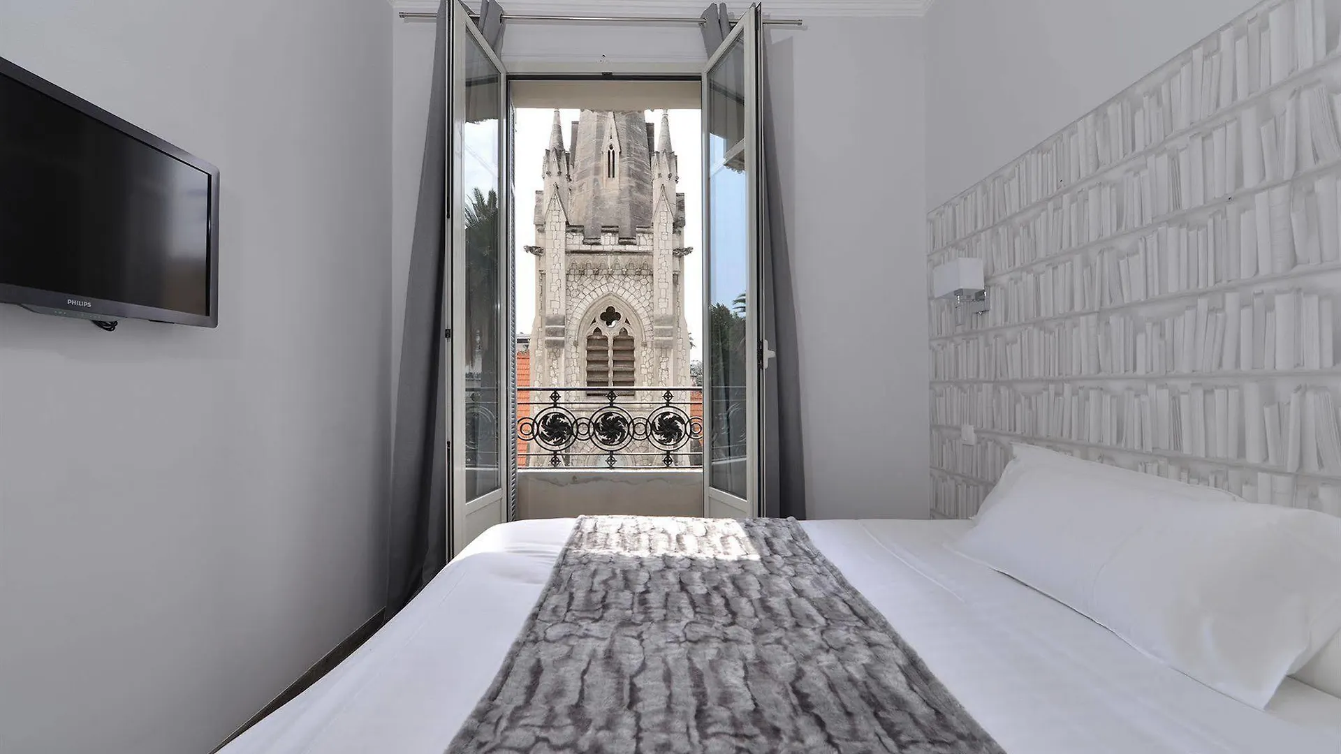 Hotel La Villa Nice Victor Hugo 3*,  France