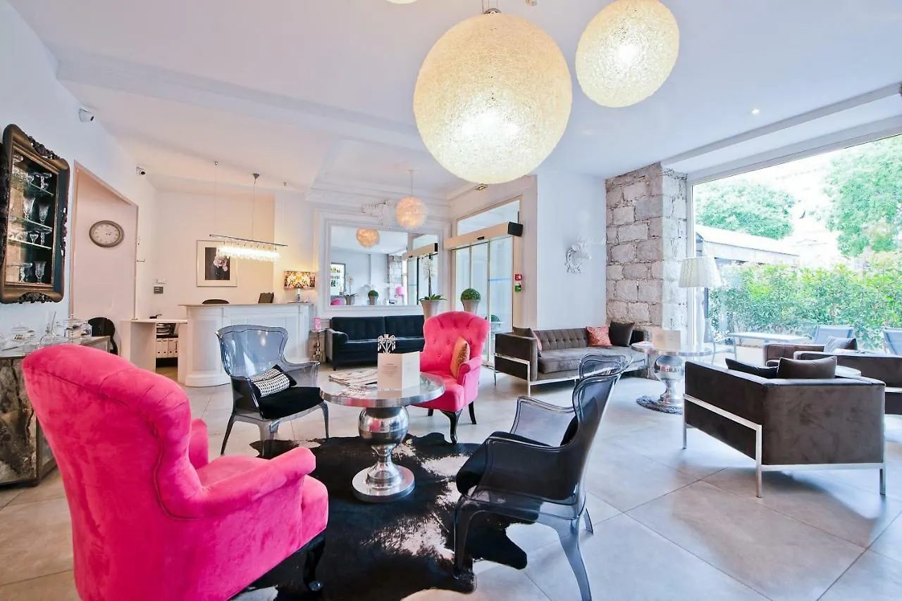 Hotel La Villa Nice Victor Hugo 3*,  France
